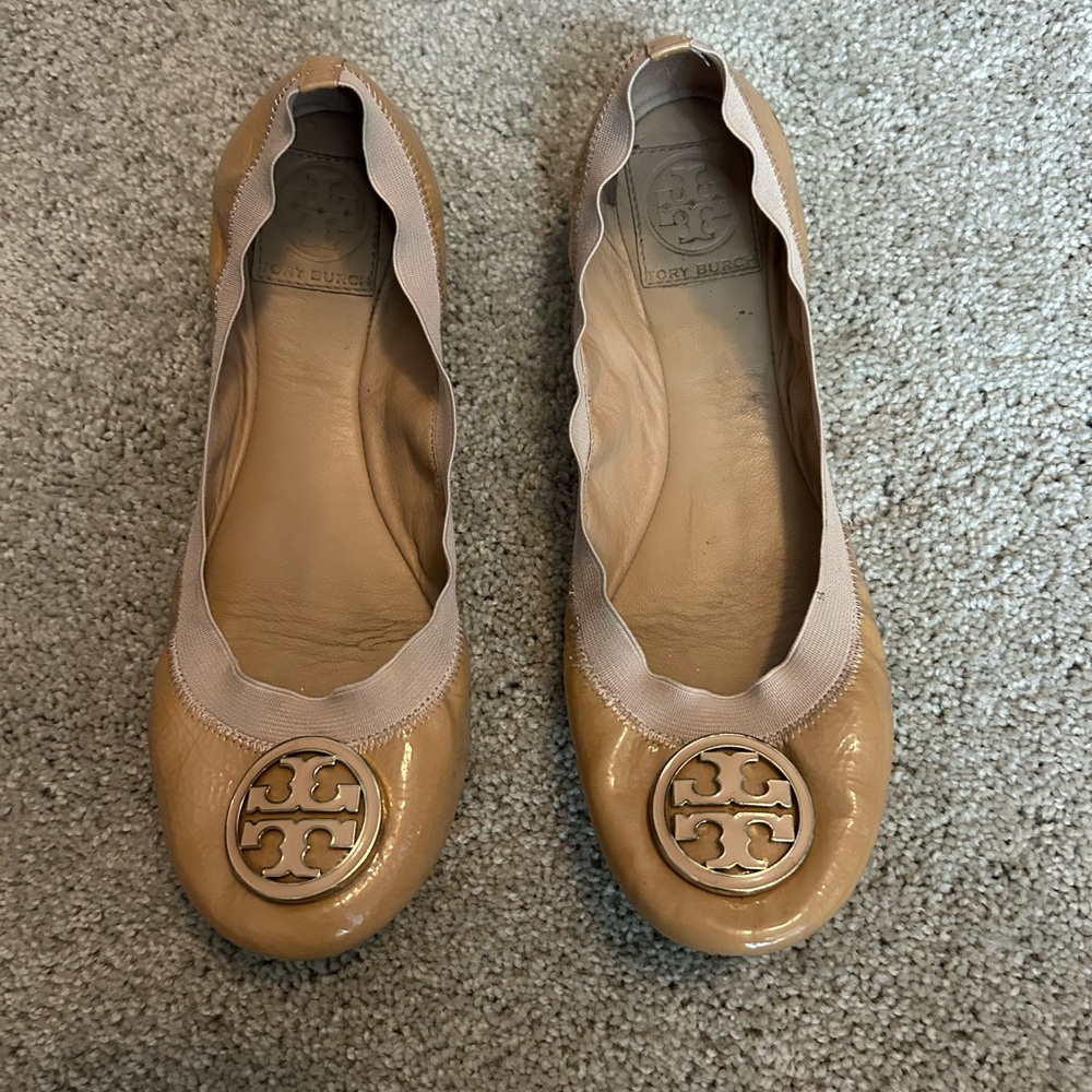 Tory Burch Beige Patent Flats